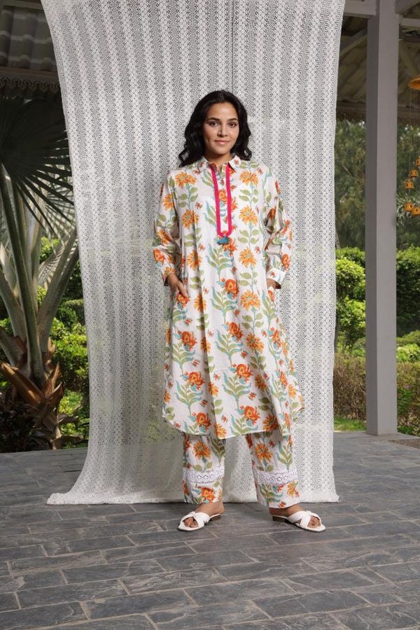 All over hand block printed long kurta teamed up with pants